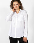 Chemise boutonnée blanche de la nouvelle collection Linea Domani, 80 % coton et 20 % polyester, en promotion chez Boutiques Marise